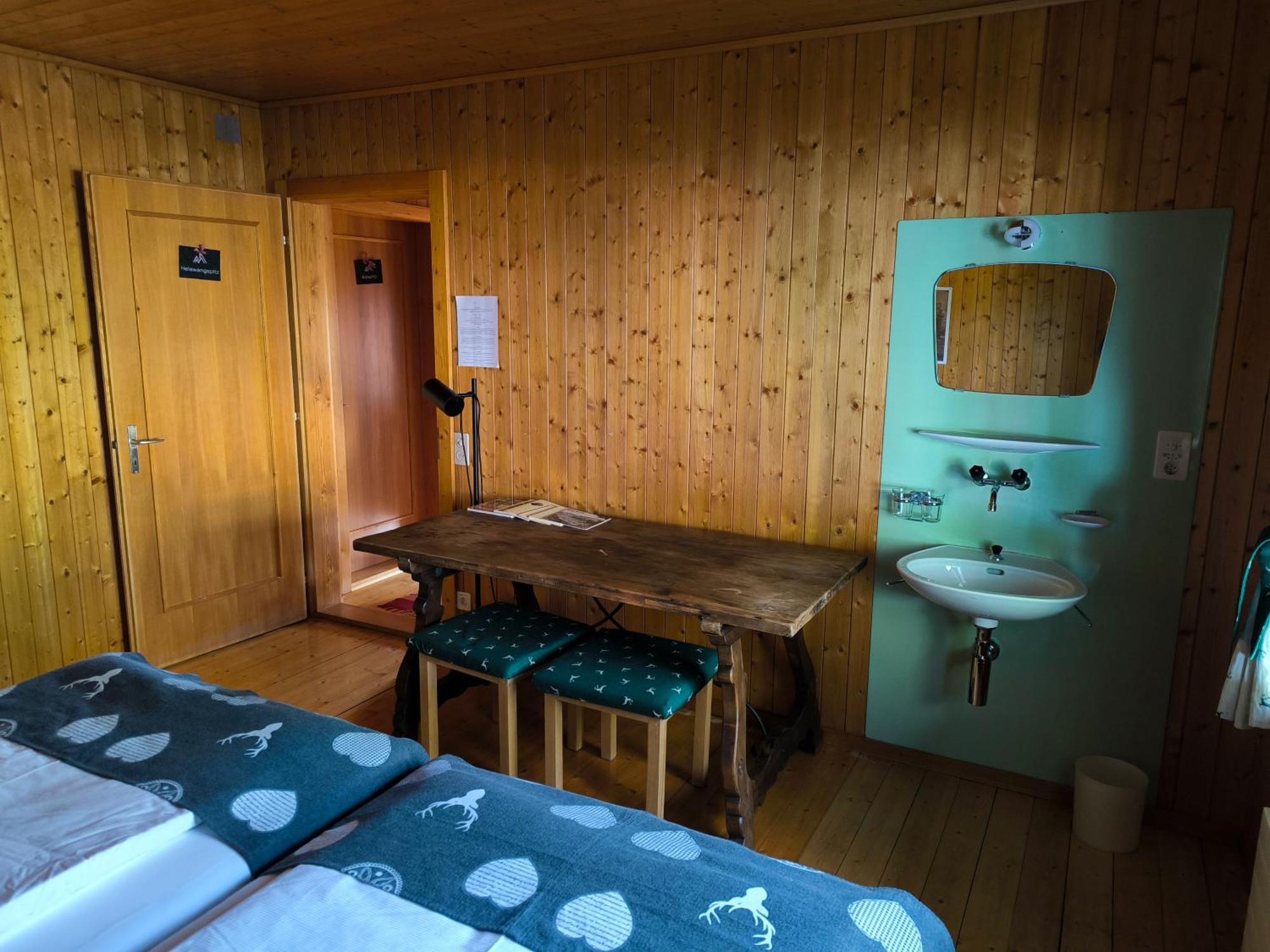 Berggasthaus Matu Triesenberg Buitenkant foto